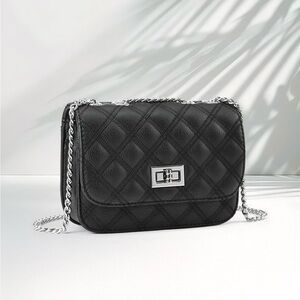 Elegant Black Quilted Chain Bag
